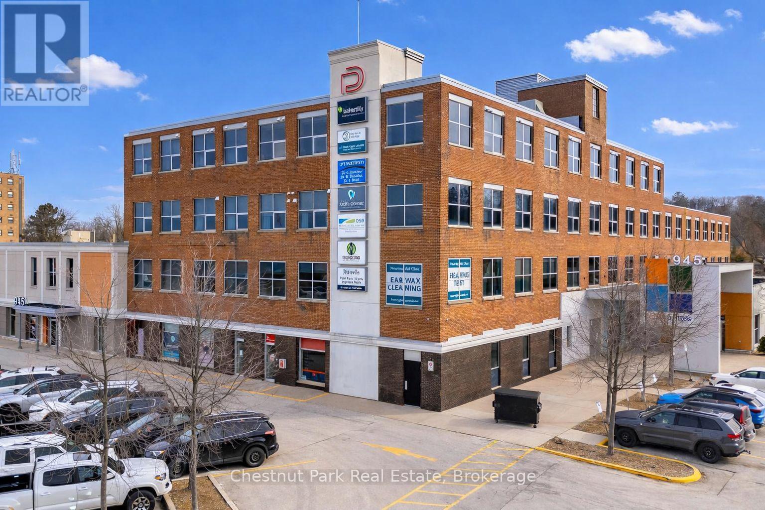 5C - 945 3RD AVENUE E