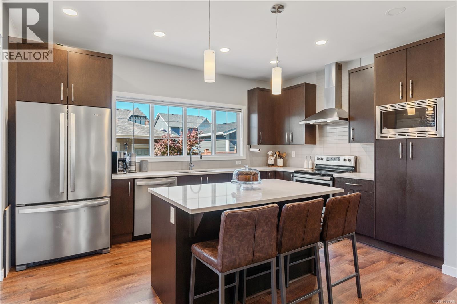 3380 Curlew St - 16