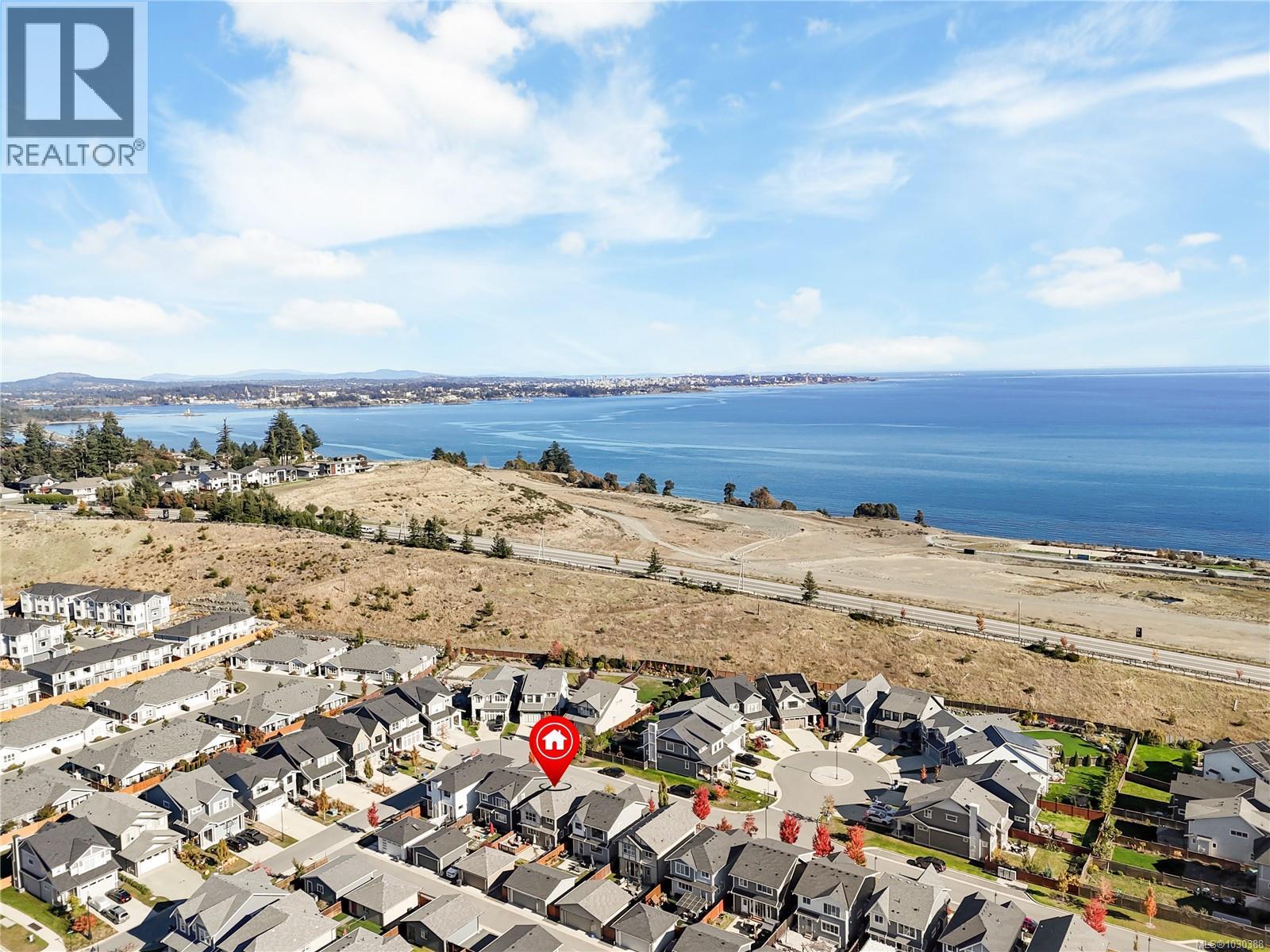 3380 Curlew St - 2