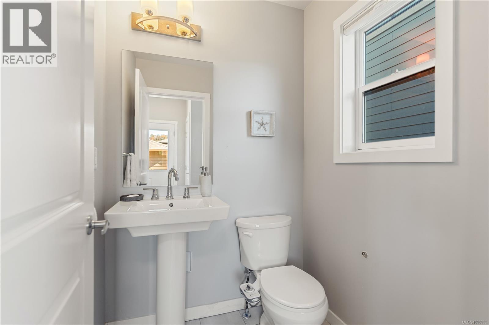 3380 Curlew St - 21