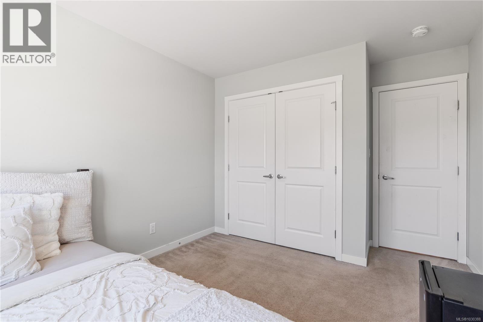 3380 Curlew St - 27