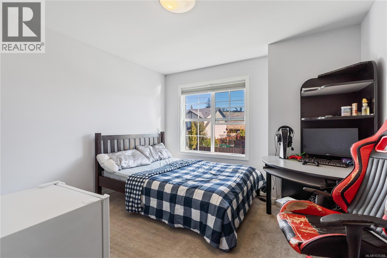 3380 Curlew St - 28