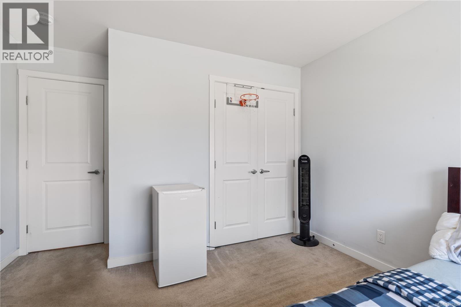 3380 Curlew St - 29