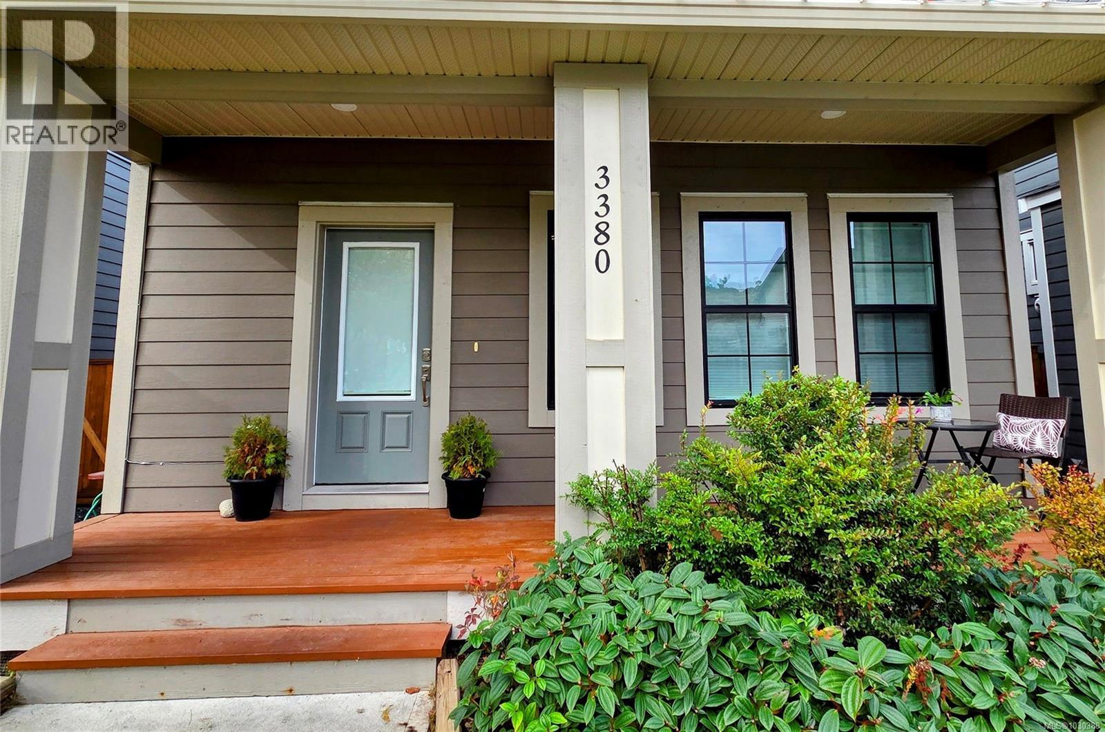 3380 Curlew St - 7