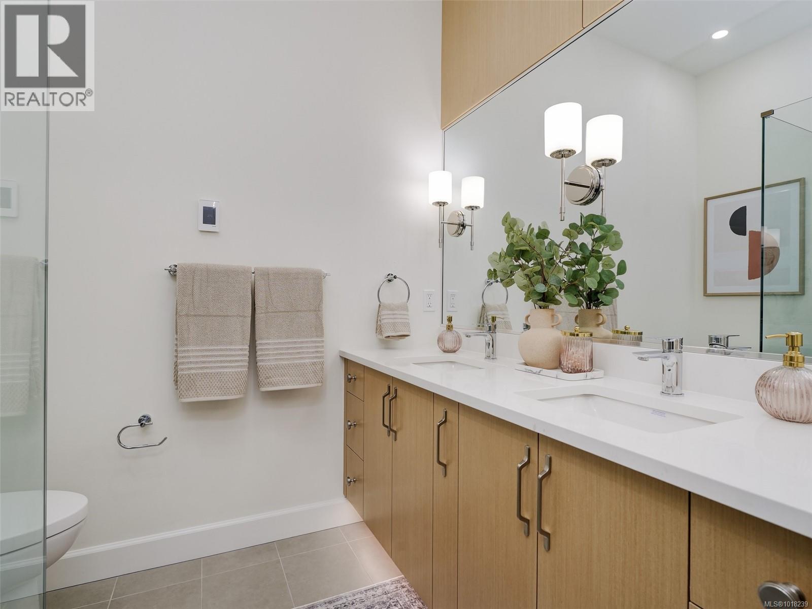 #2 3513 HENDERSON RD - 12