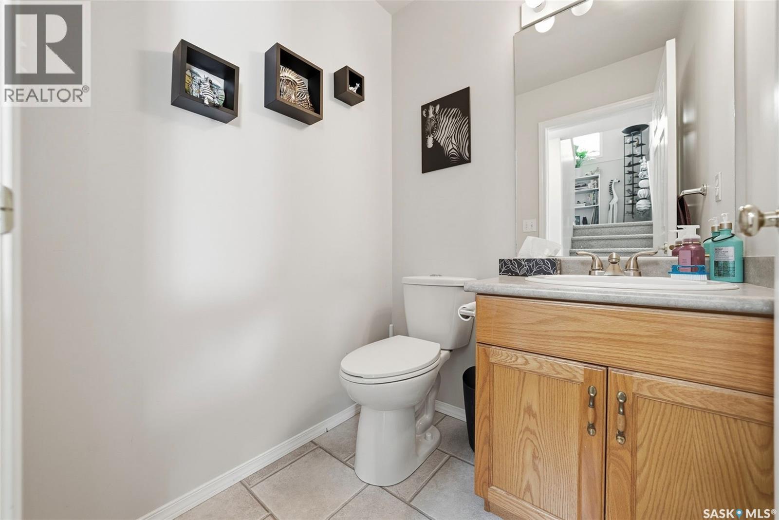 #15 111 FAIRBROTHER CRESCENT - 15