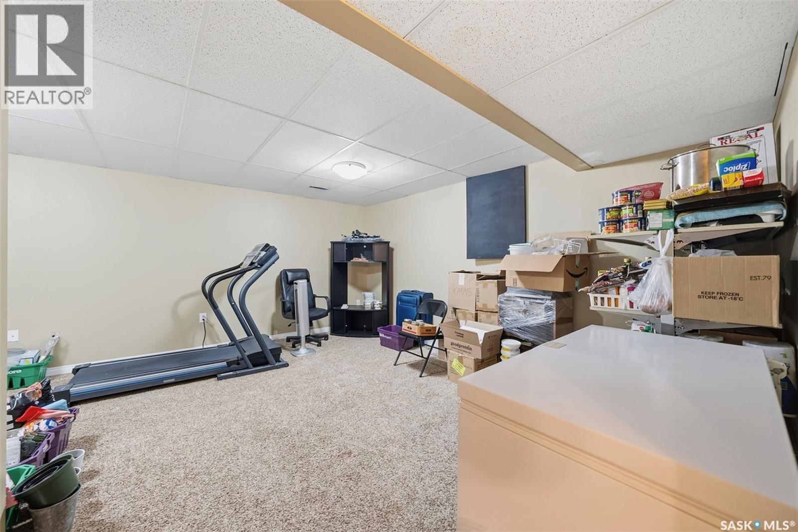 #15 111 FAIRBROTHER CRESCENT - 20