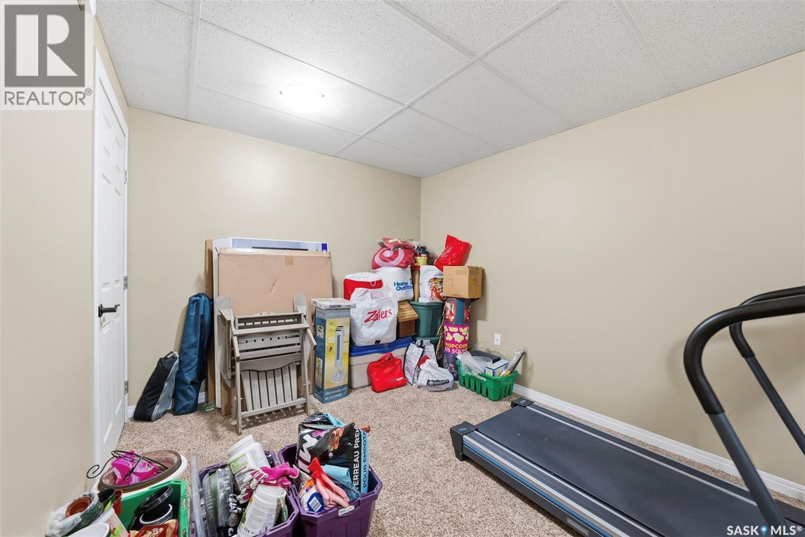 #15 111 FAIRBROTHER CRESCENT - 22