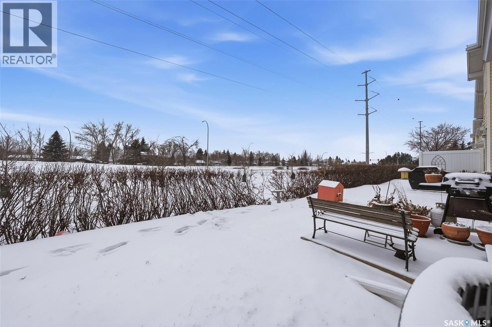 #15 111 FAIRBROTHER CRESCENT - 31