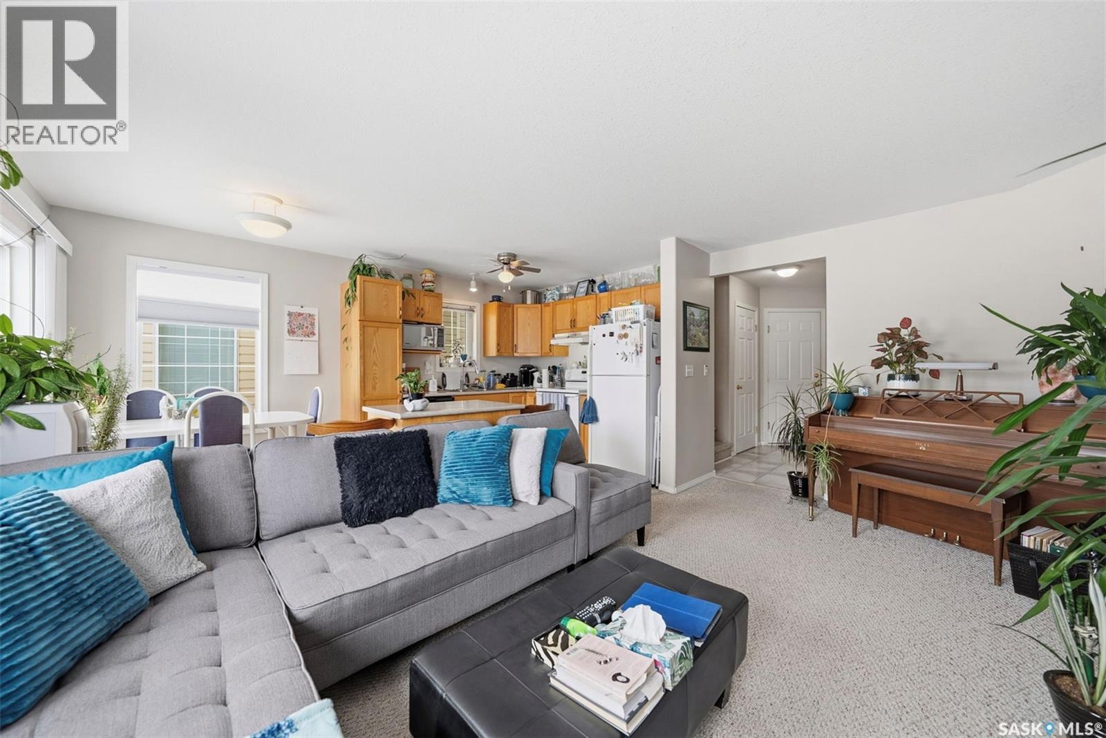 #15 111 FAIRBROTHER CRESCENT - 8