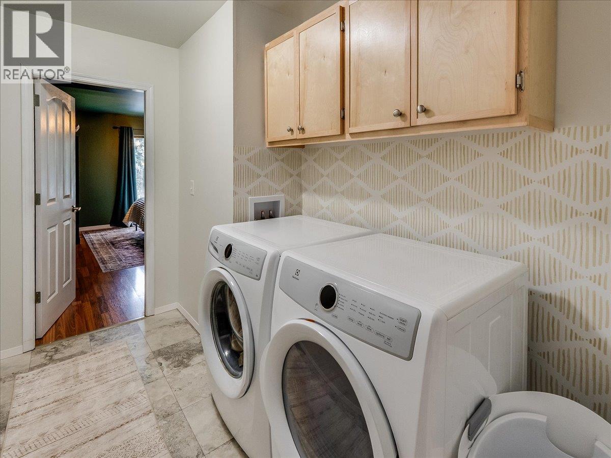 613 11th Avenue, Castlegar