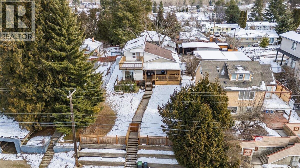 613 11th Avenue, Castlegar