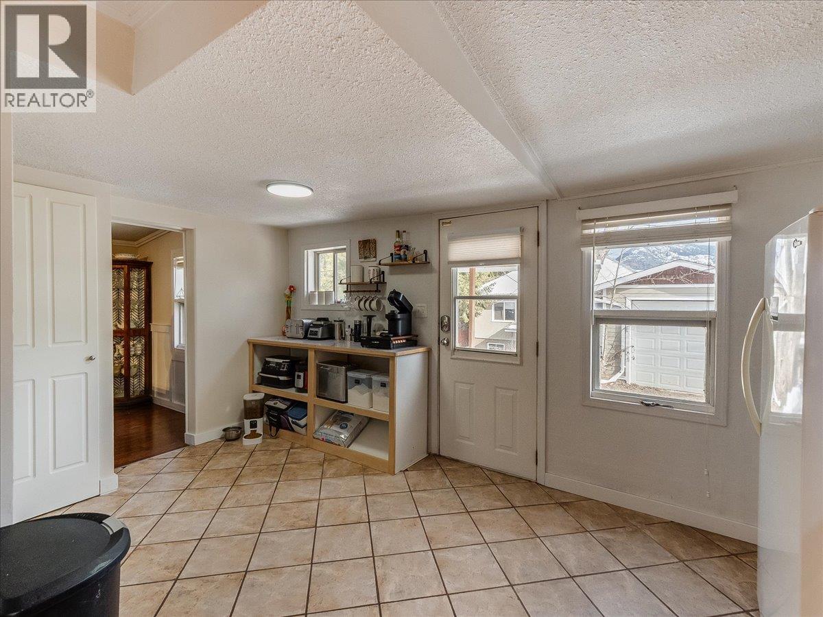 613 11th Avenue, Castlegar