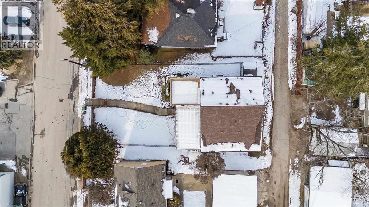 613 11th Avenue, Castlegar