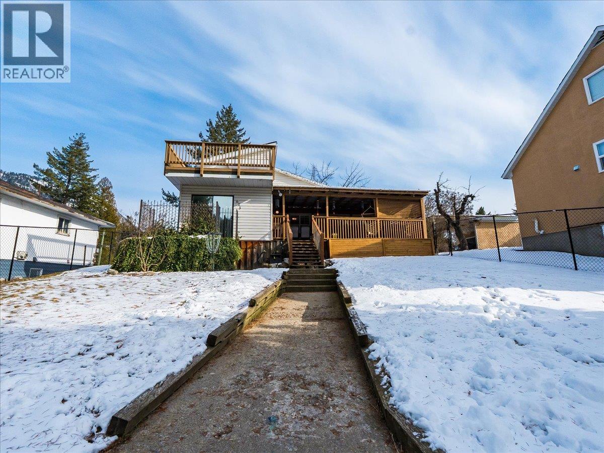 613 11th Avenue, Castlegar