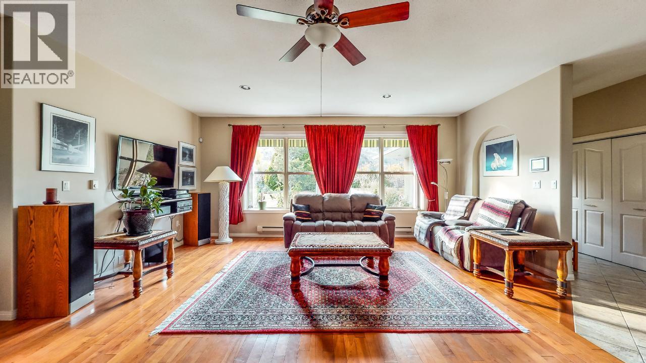  7231 ISLAND Road, Oliver