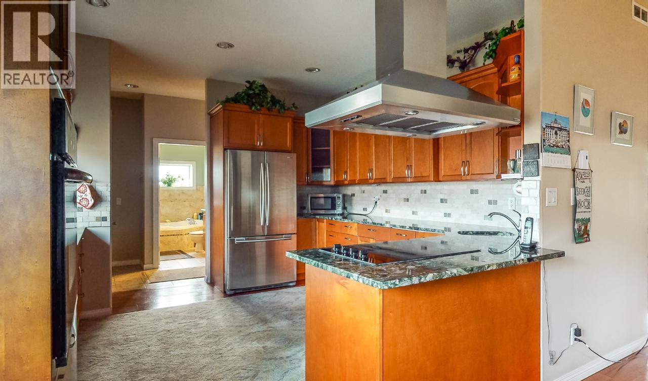  7231 ISLAND Road, Oliver