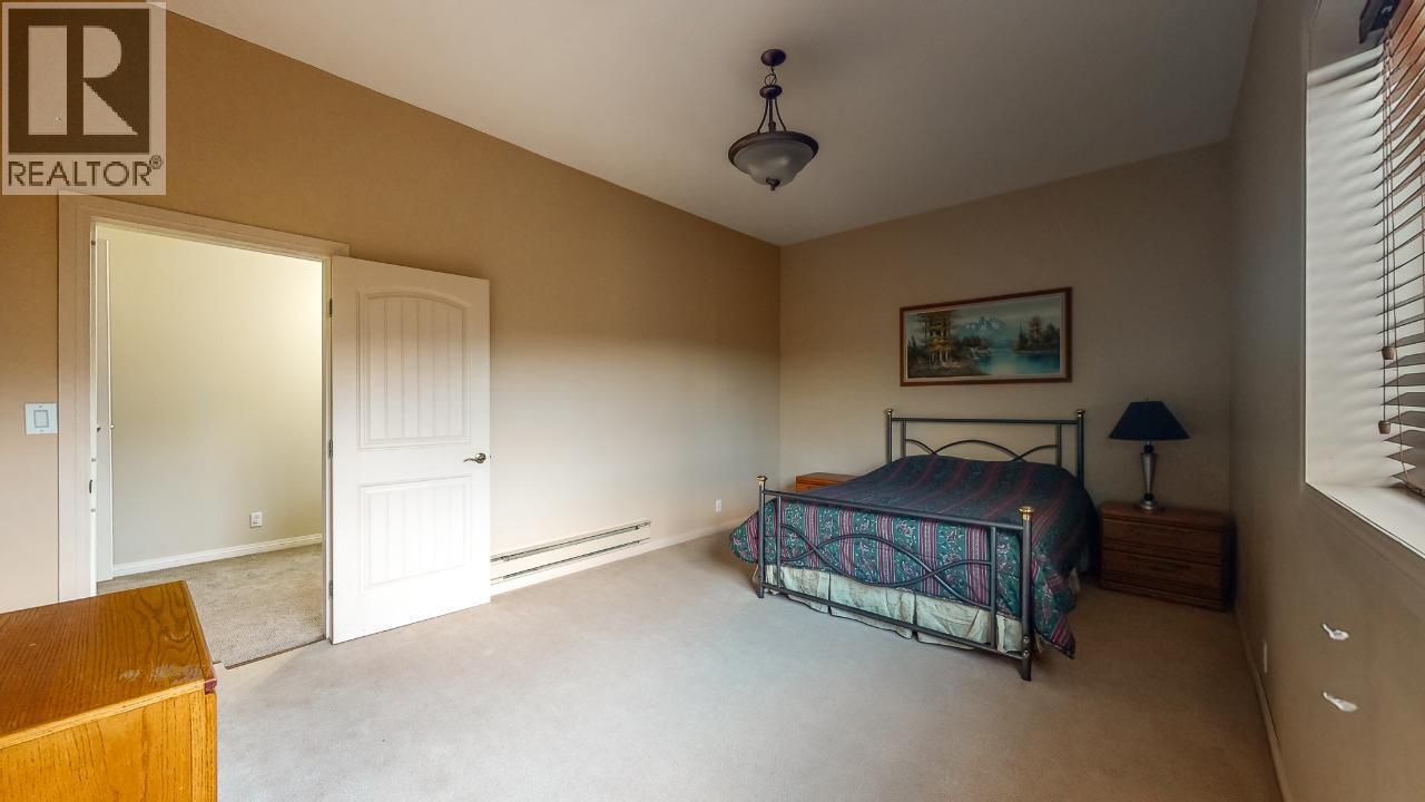  7231 ISLAND Road, Oliver