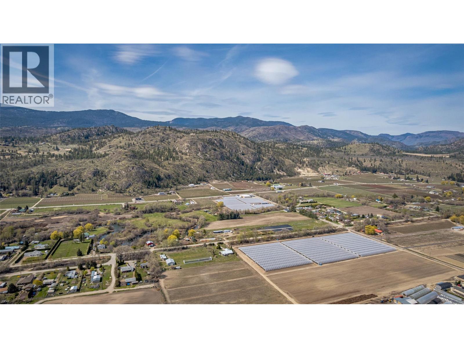 7231 ISLAND Road, Oliver