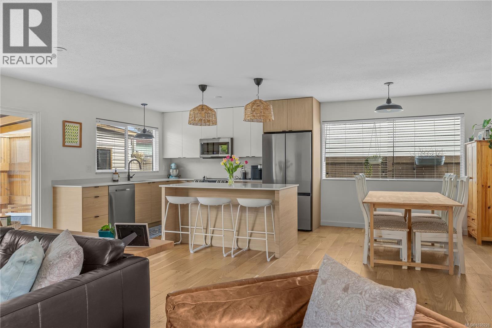 408 Reavie Rd - 8