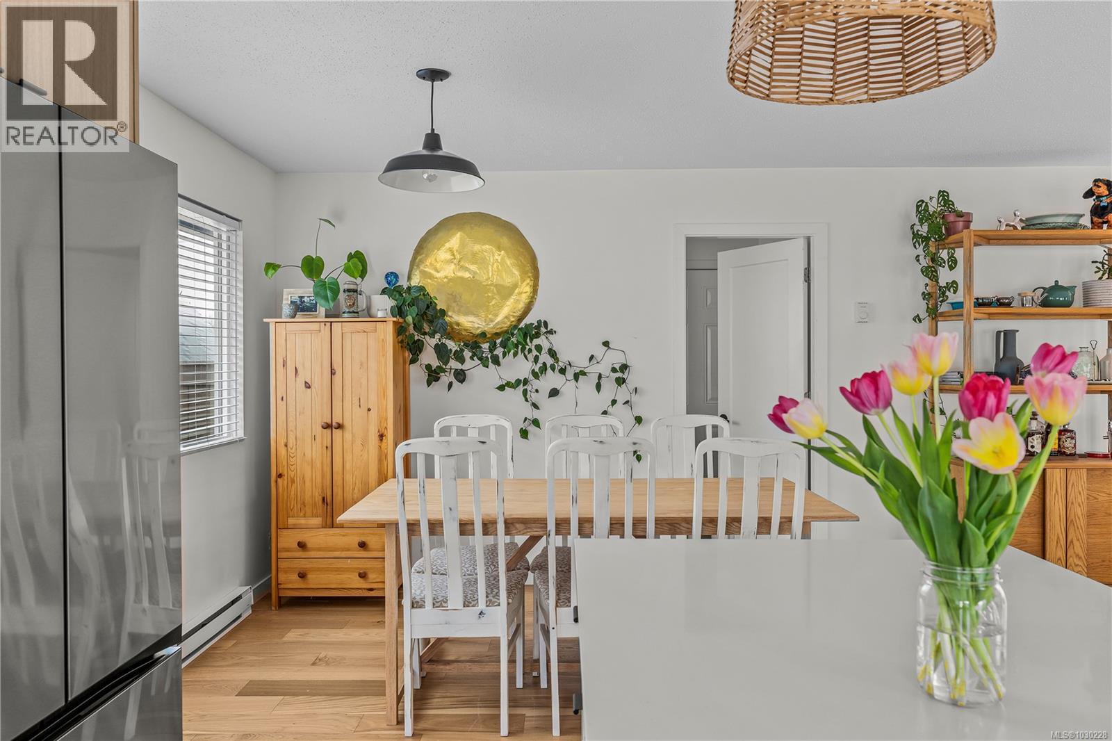 408 Reavie Rd - 10