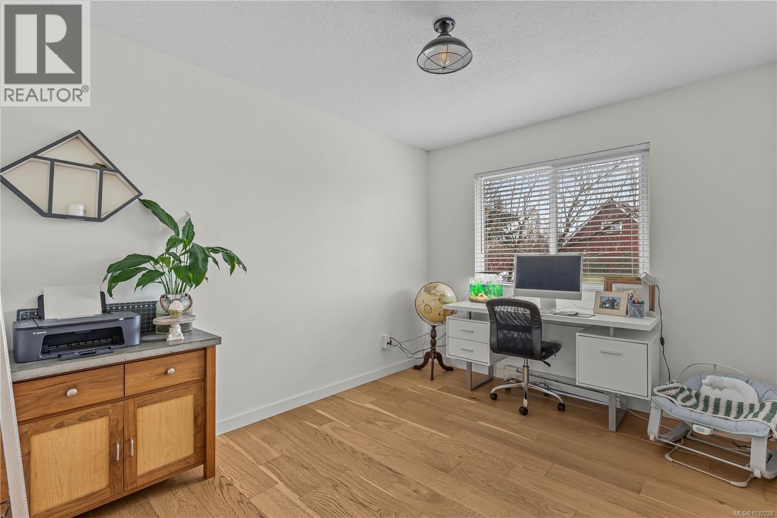 408 Reavie Rd - 25