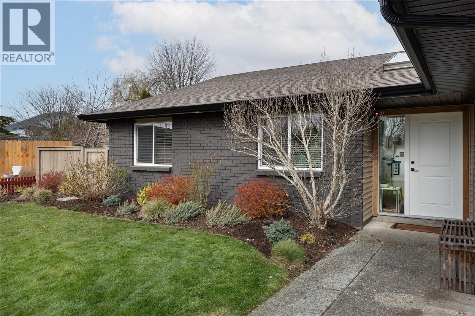 408 Reavie Rd - 42