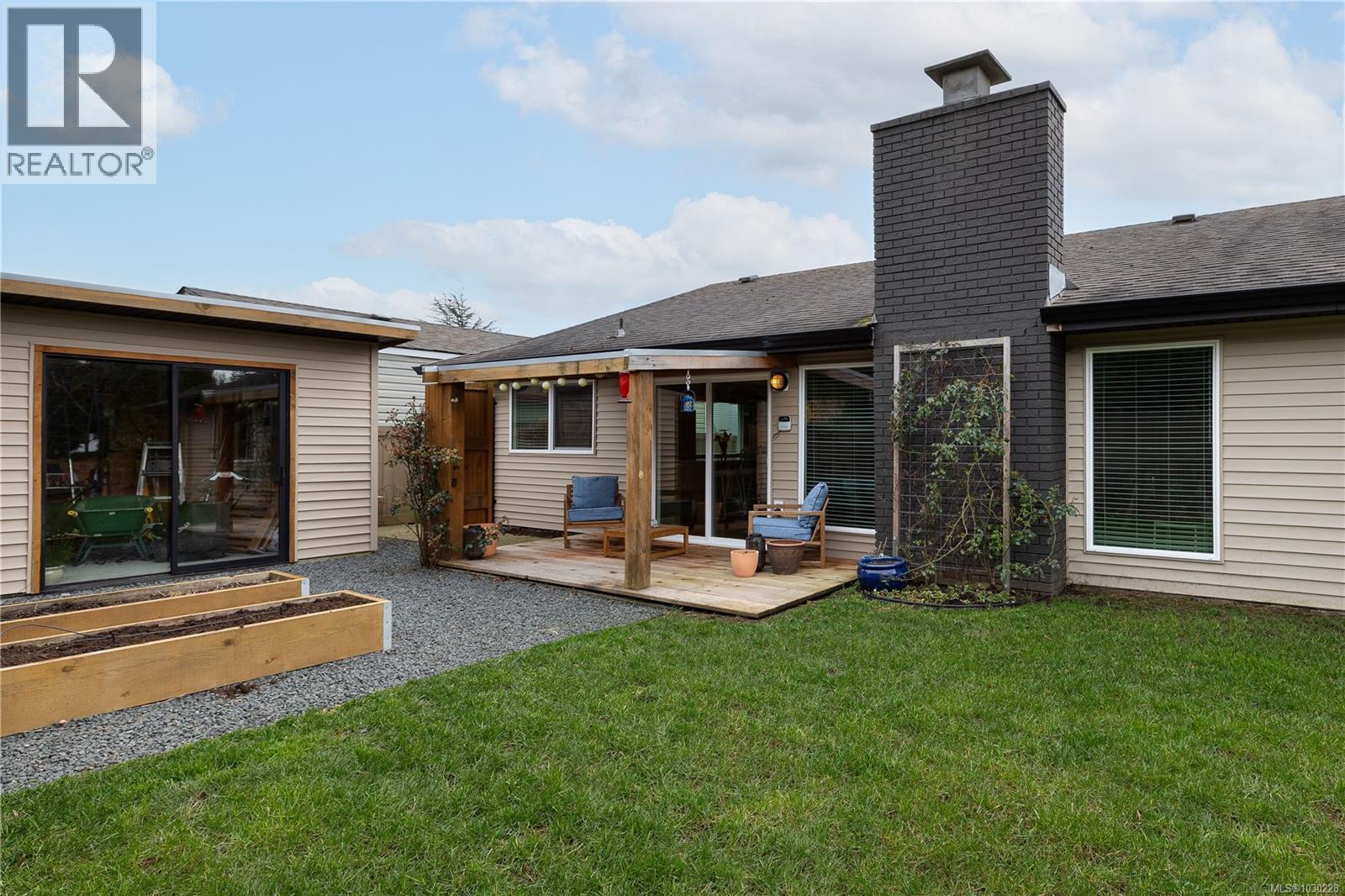 408 Reavie Rd - 40