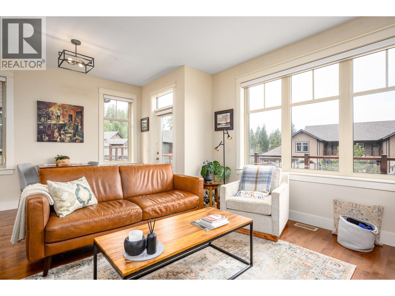 #34 333 LONGSPOON DRIVE - 13