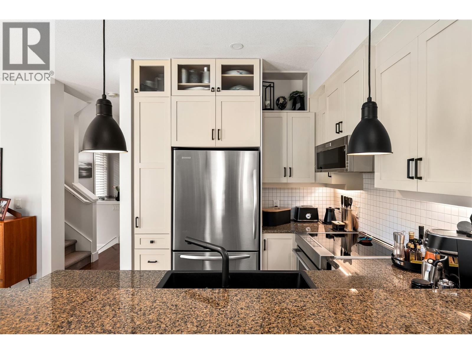 #34 333 LONGSPOON DRIVE - 24