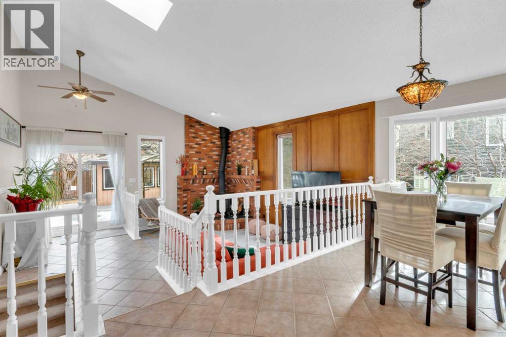 Single Family House Bungalow for Sale in  Edforth Place NW Edgemont Calgary 