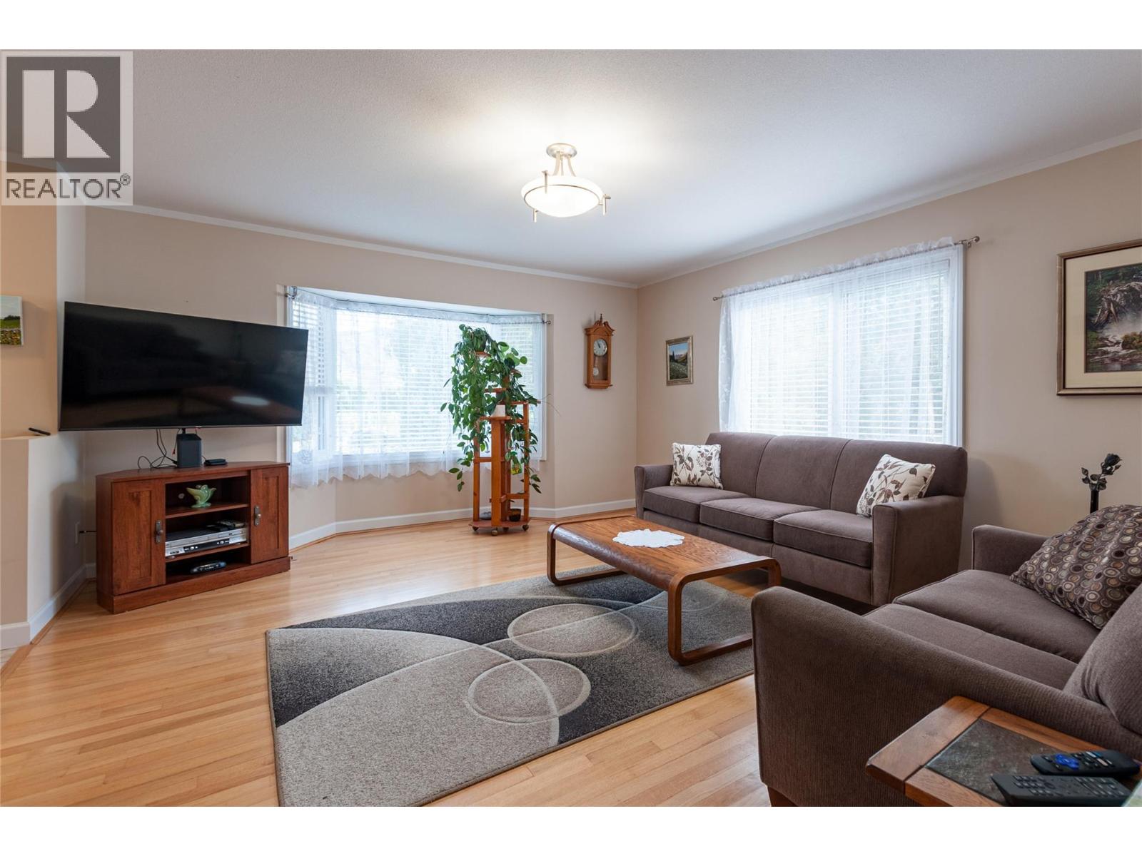 232 Linden Avenue, Kaleden