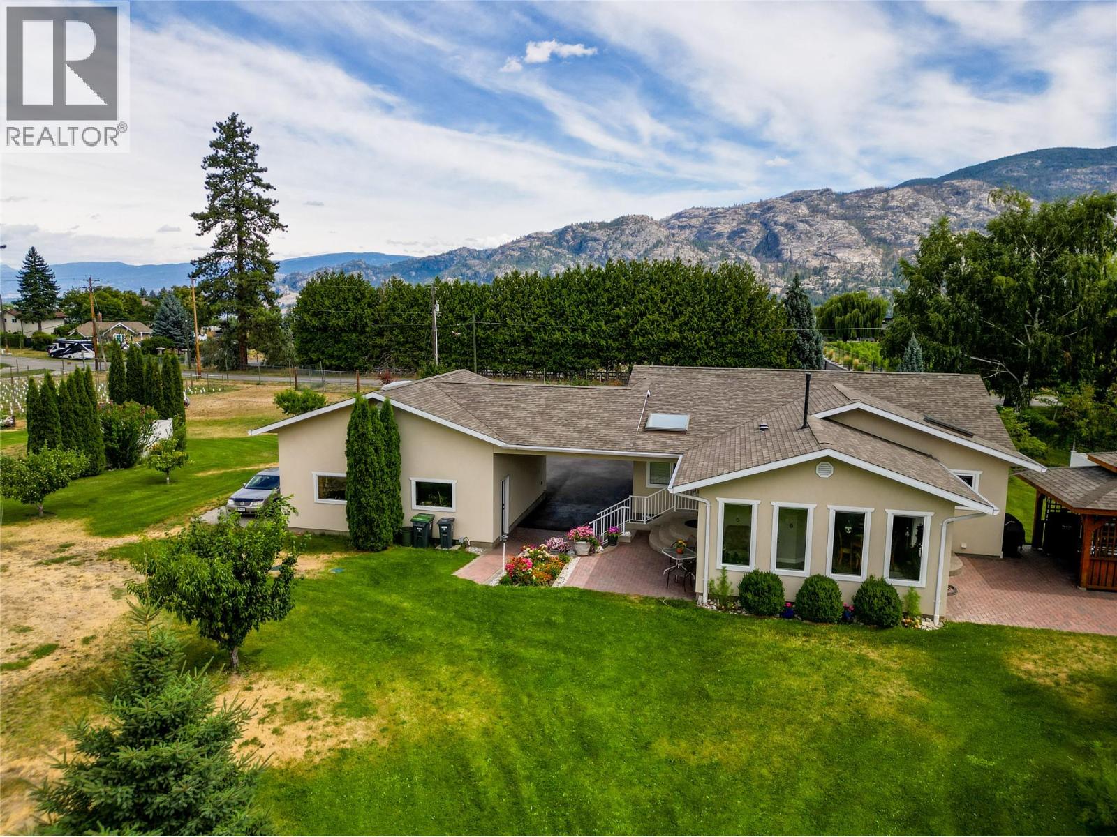 232 Linden Avenue, Kaleden