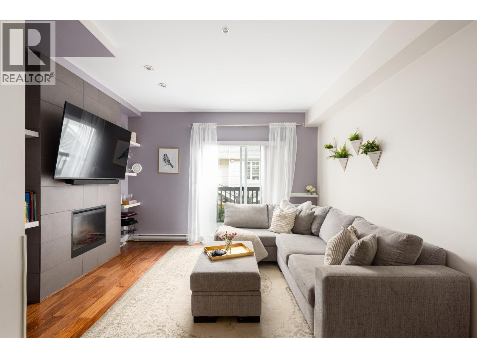 7 7198 BARNET ROAD, Burnaby