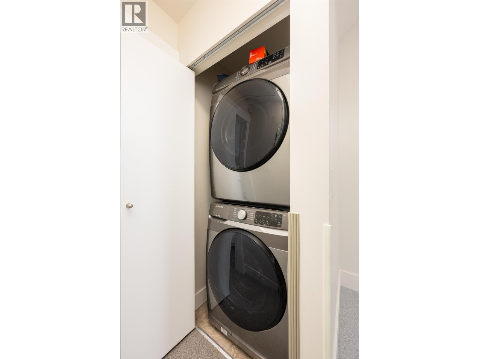 7 7198 BARNET ROAD, Burnaby