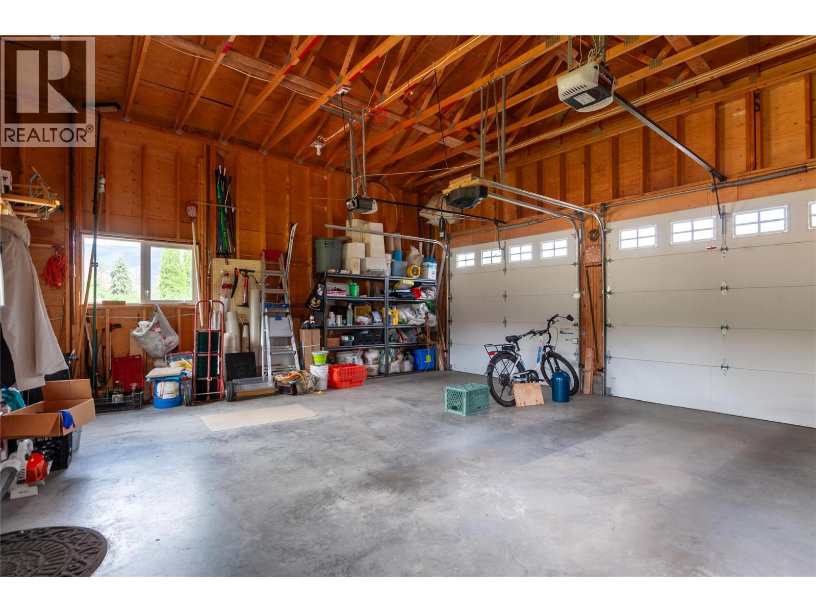  232 Linden Avenue, Kaleden