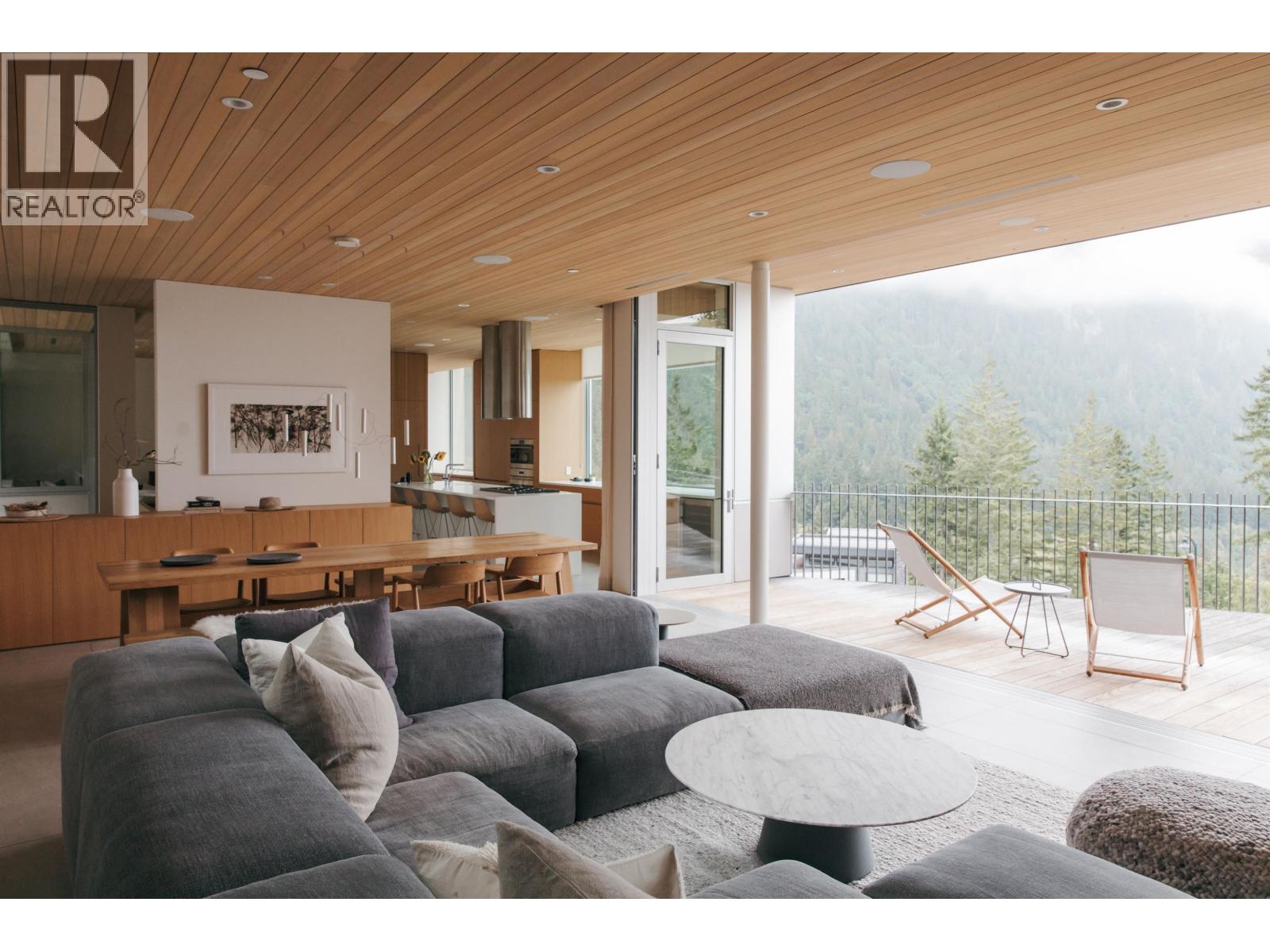 38574 HIGH CREEK DRIVE, Squamish