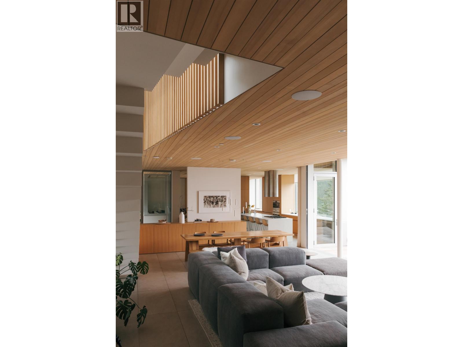 38574 HIGH CREEK DRIVE, Squamish