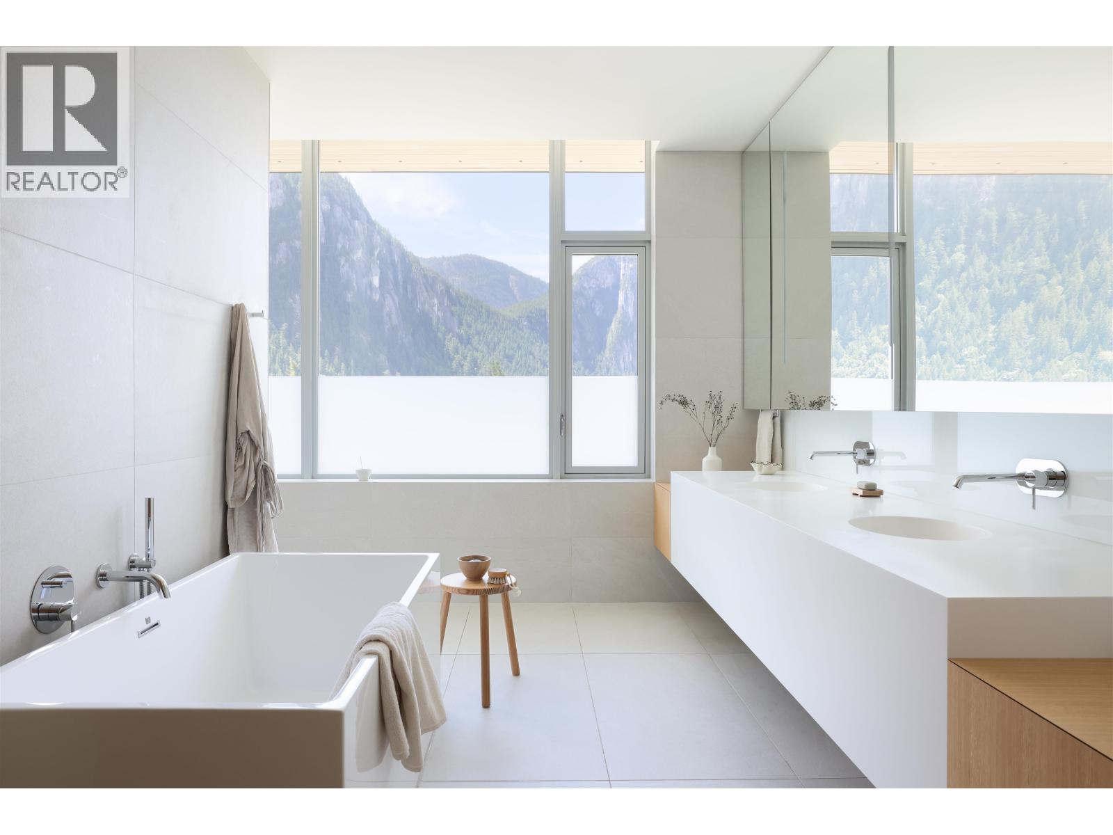 38574 HIGH CREEK DRIVE, Squamish