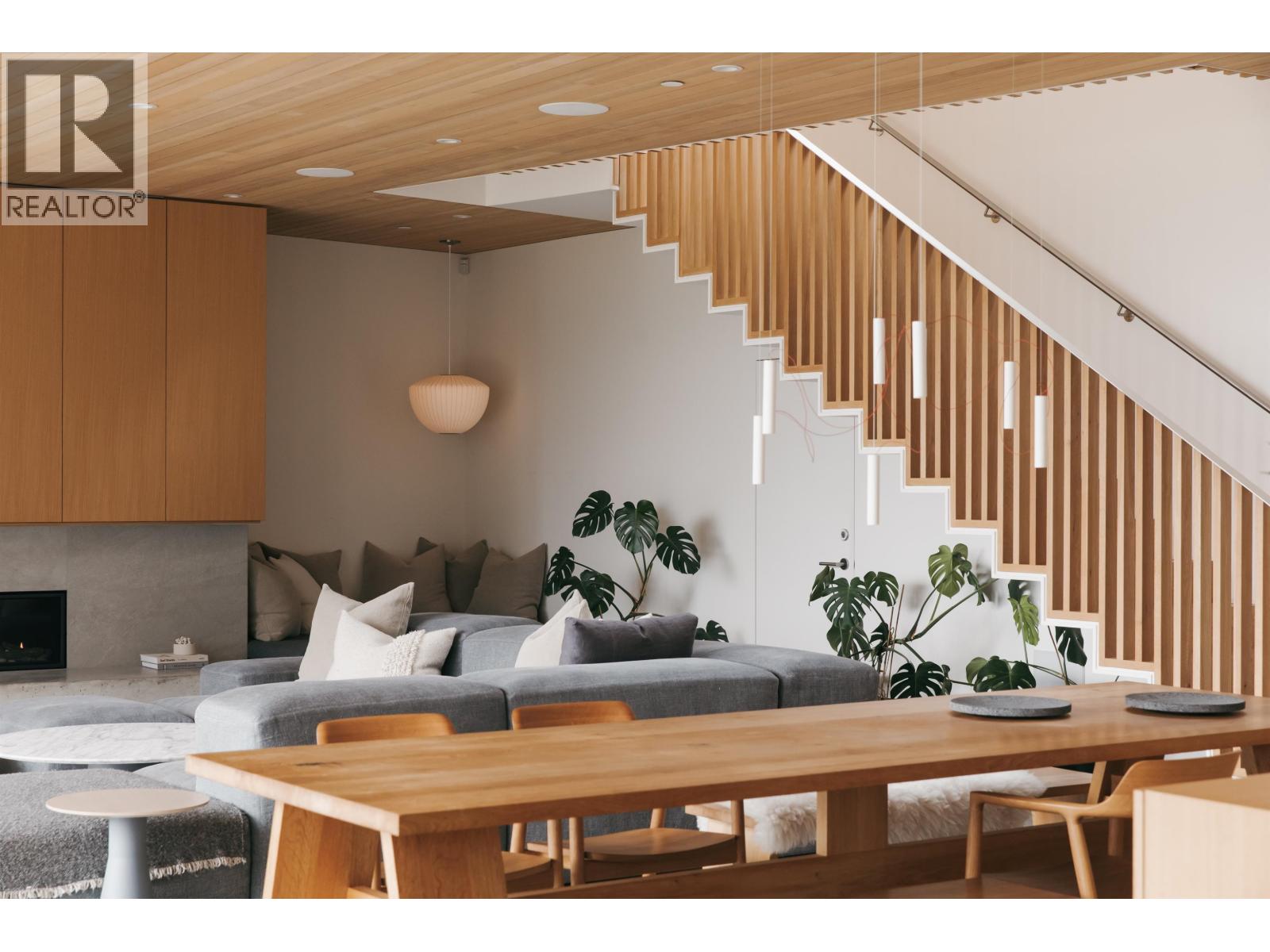 38574 HIGH CREEK DRIVE, Squamish