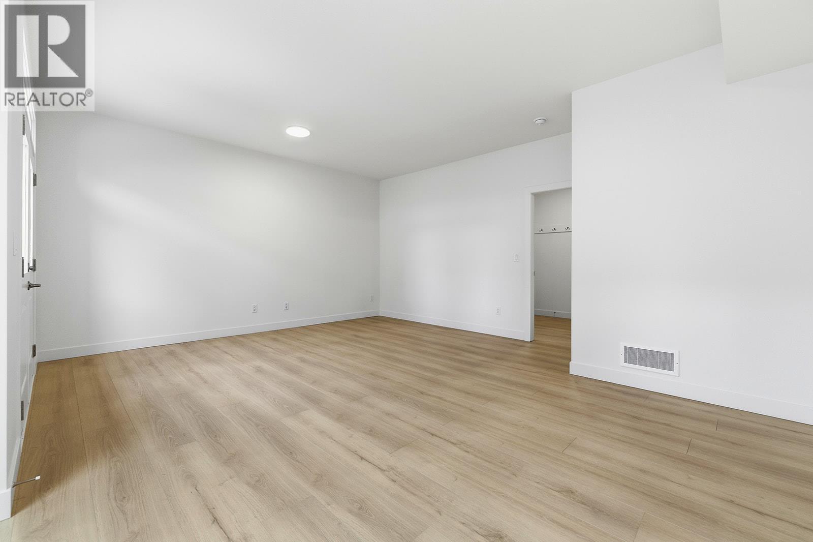 115 5300 Main Street, Kelowna