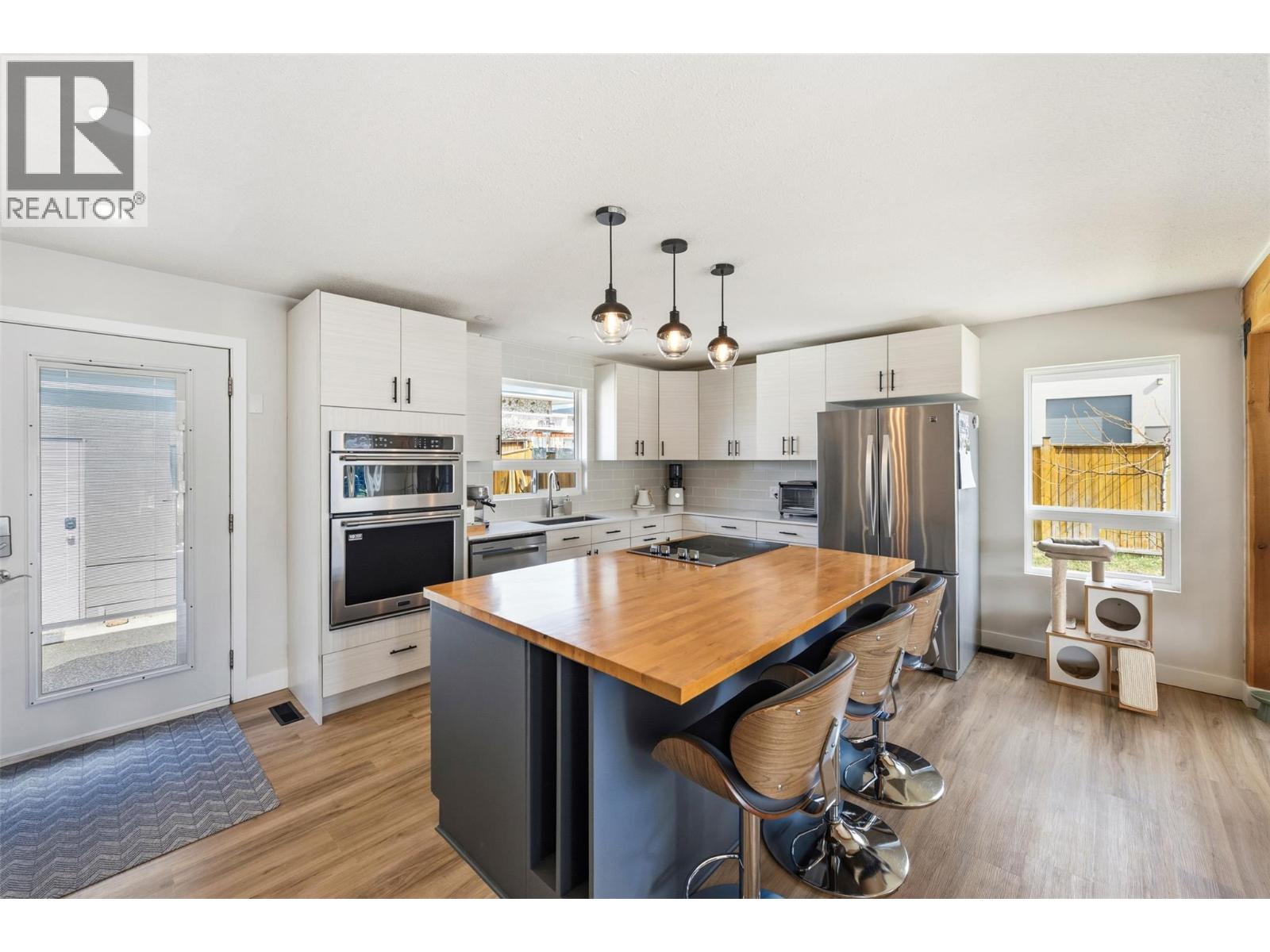 35 Granby Avenue - 10
