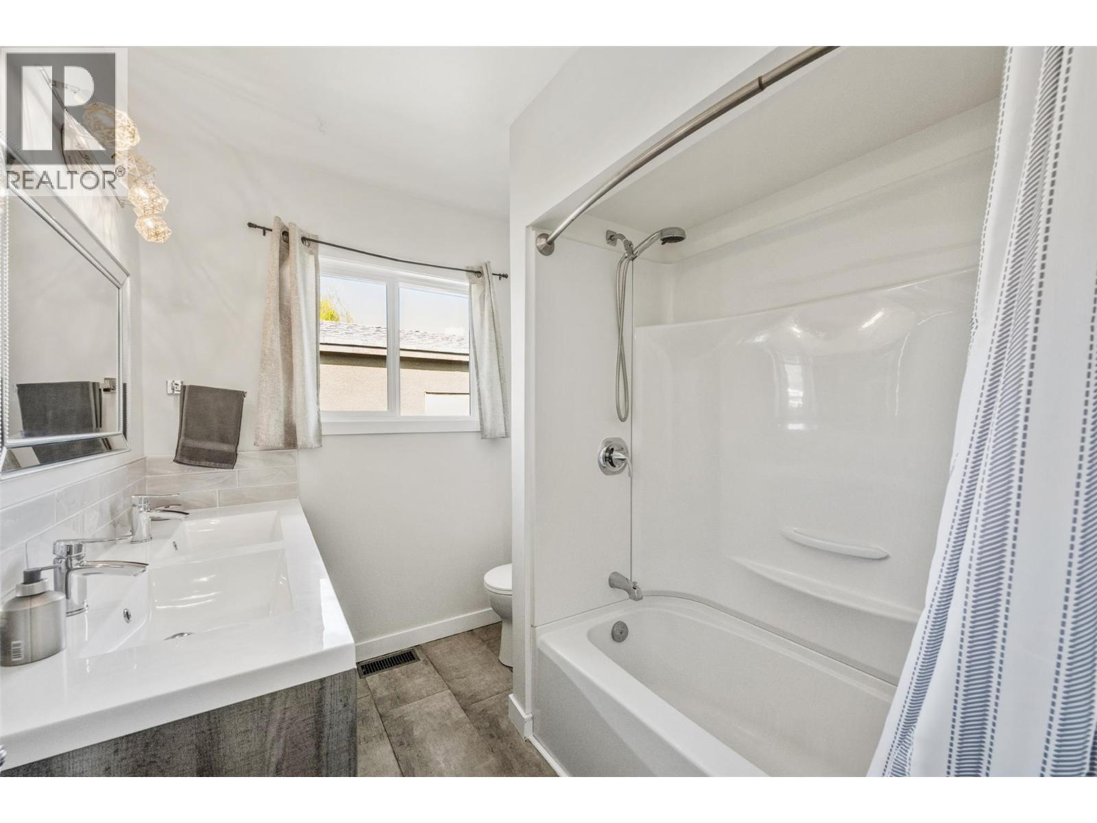  35 Granby Avenue, Penticton