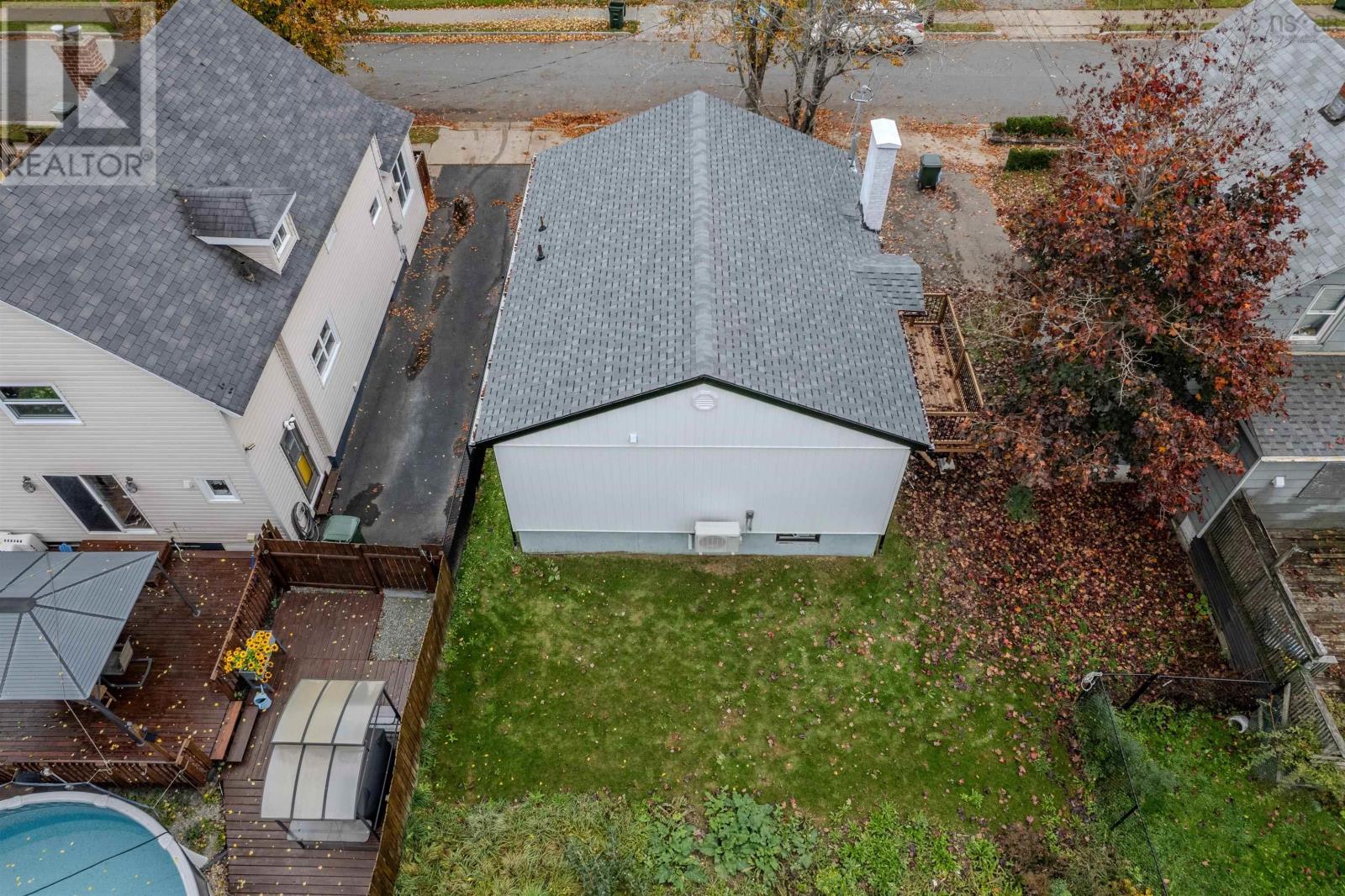 Property 13 of 33 of 19 louisa Street