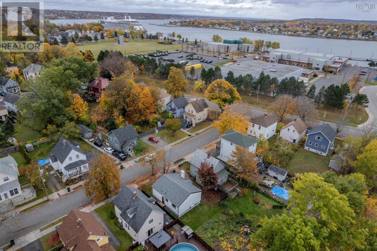 Property 14 of 33 of 19 louisa Street