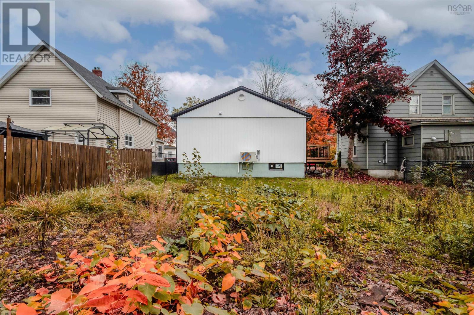 Property 30 of 33 of 19 louisa Street