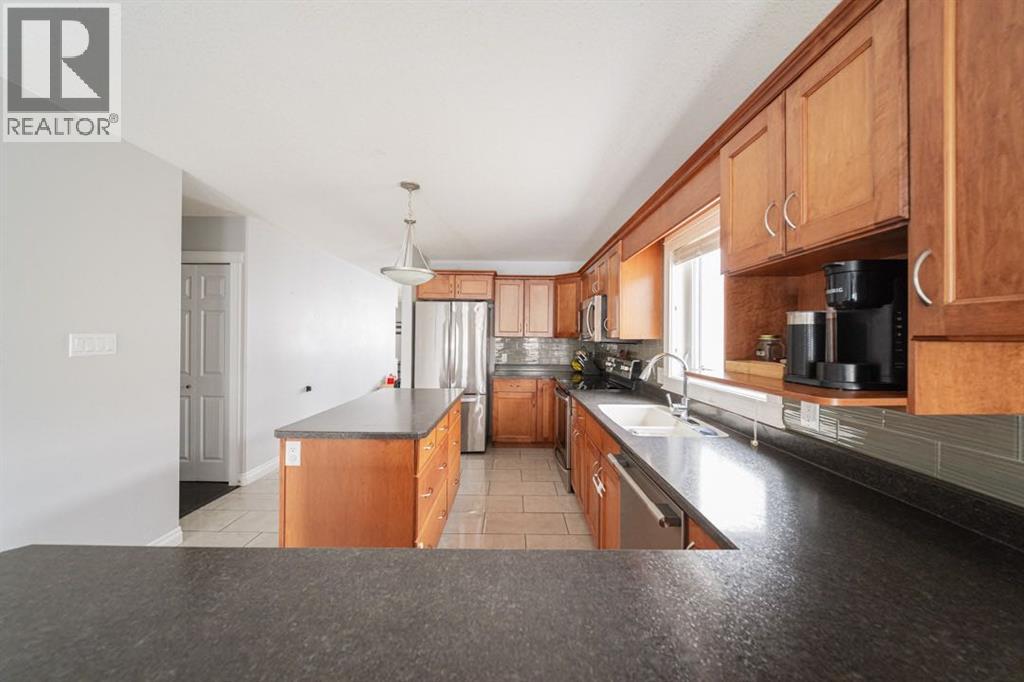 241 Crown Creek Lane, Fort McMurray