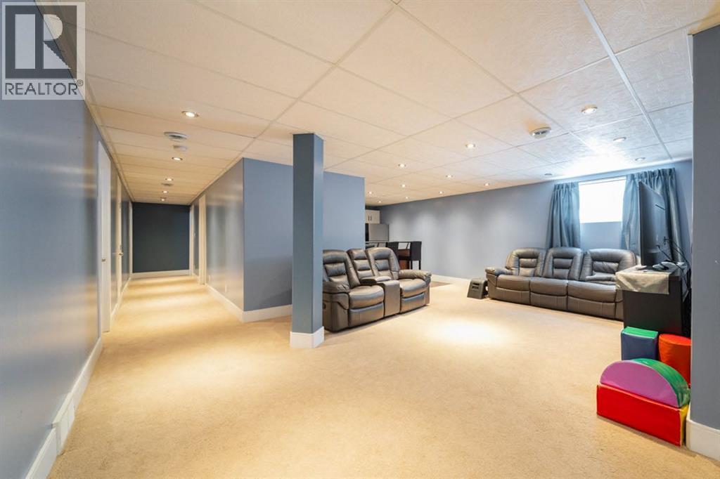 241 Crown Creek Lane, Fort McMurray