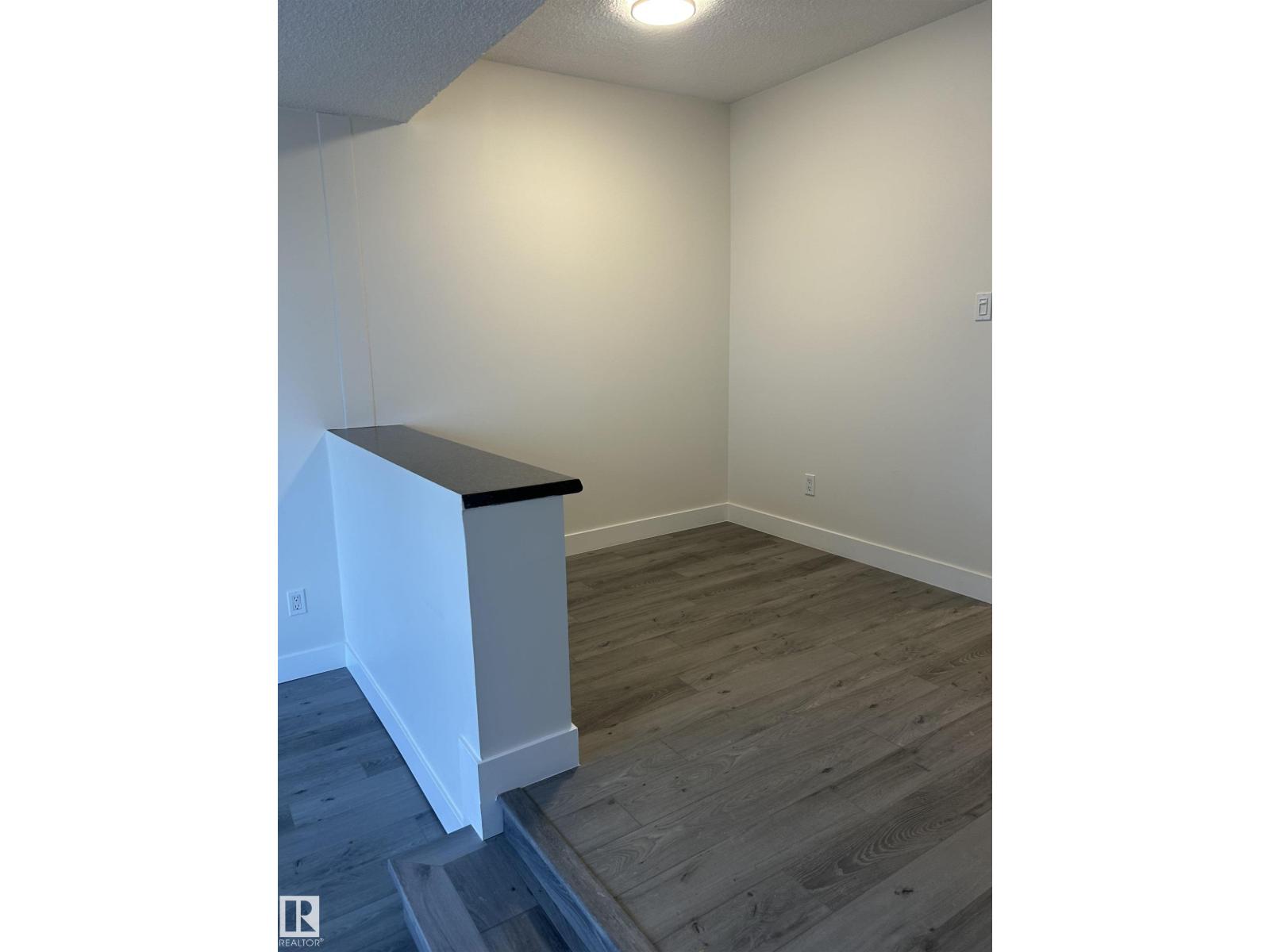 #422 10160 114 ST NW NW, Edmonton