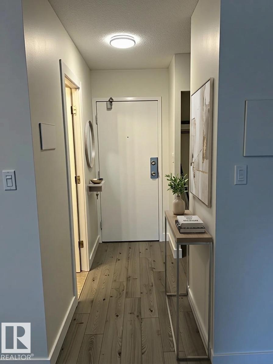 #422 10160 114 ST NW NW, Edmonton